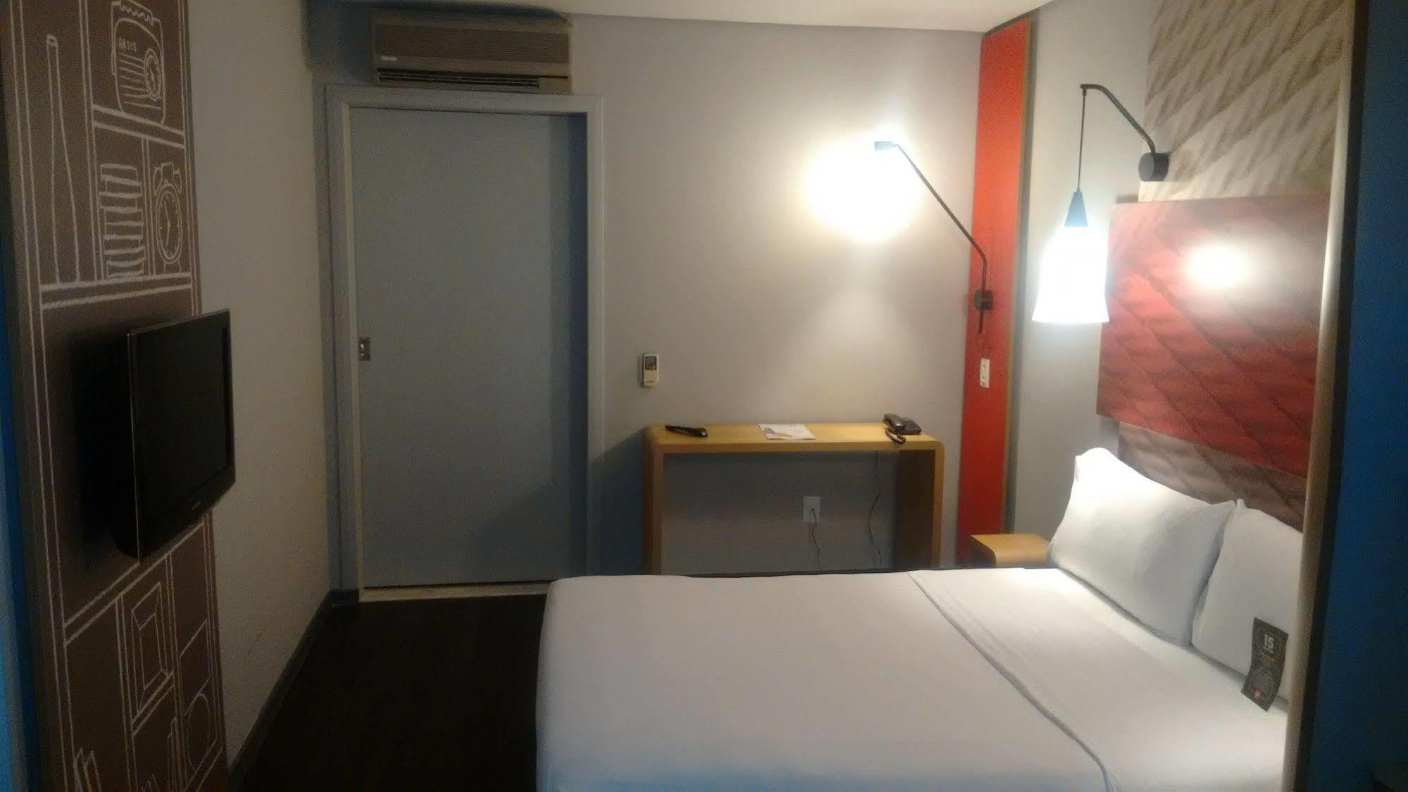 Hotel Ibis Navegantes Itajaí Exterior foto
