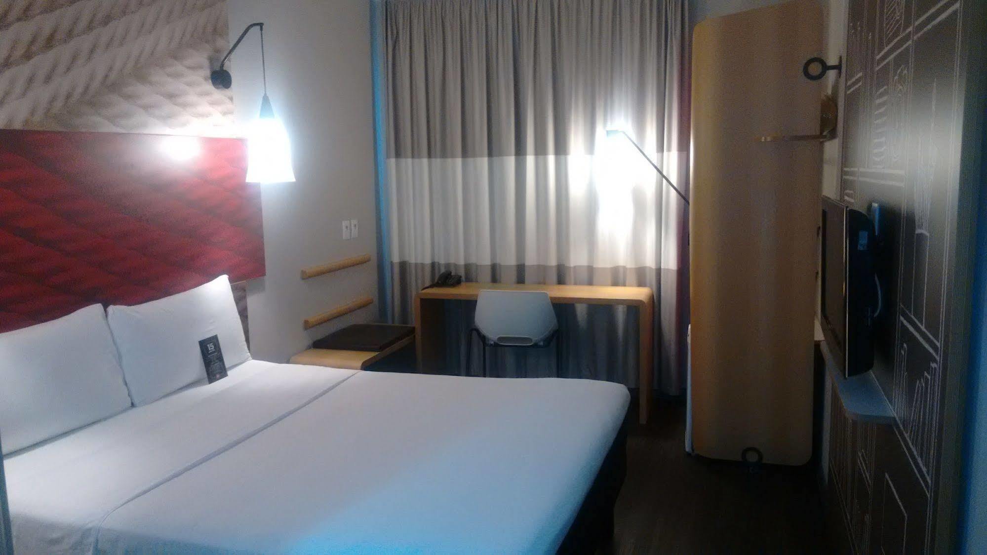 Hotel Ibis Navegantes Itajaí Exterior foto