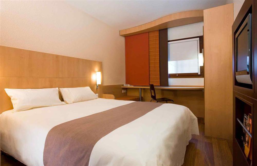 Hotel Ibis Navegantes Itajaí Zimmer foto